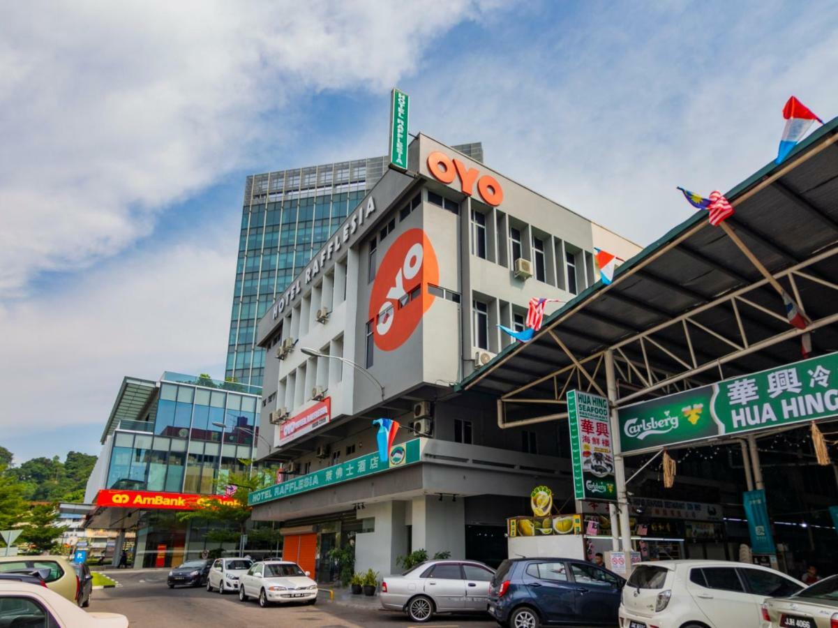 โอโย 727 โฮเต็ล ราฟเฟิลเซีย Hotel โกตาคินาบาลู ภายนอก รูปภาพ