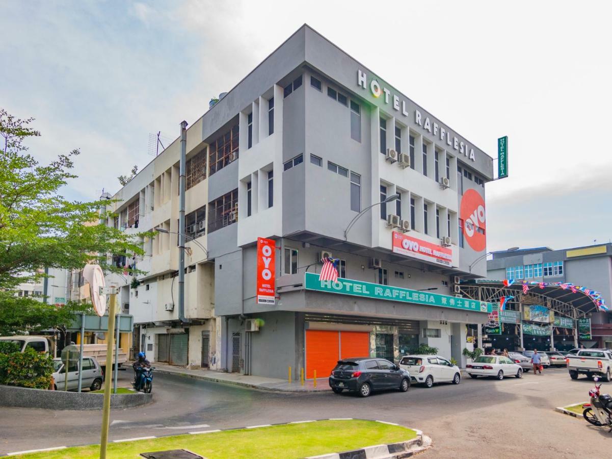โอโย 727 โฮเต็ล ราฟเฟิลเซีย Hotel โกตาคินาบาลู ภายนอก รูปภาพ