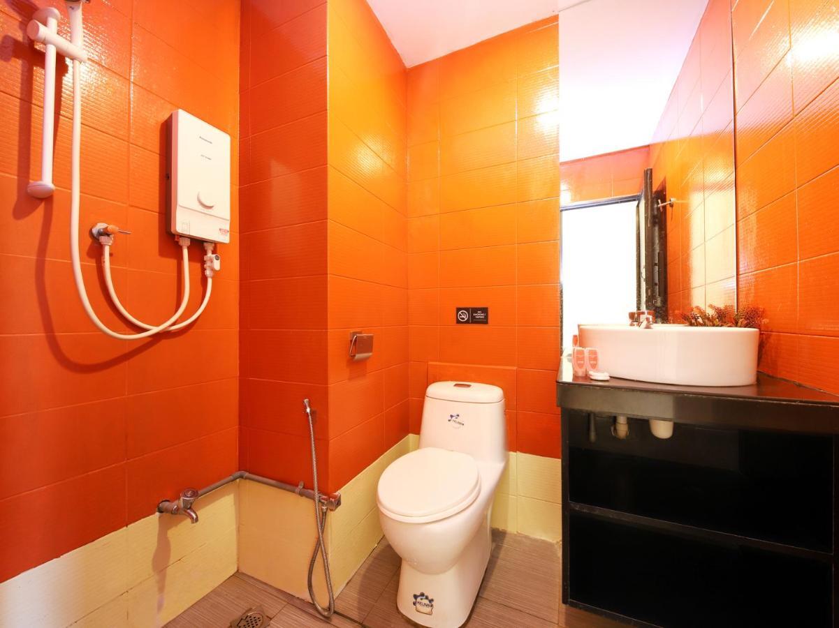 โอโย 727 โฮเต็ล ราฟเฟิลเซีย Hotel โกตาคินาบาลู ภายนอก รูปภาพ